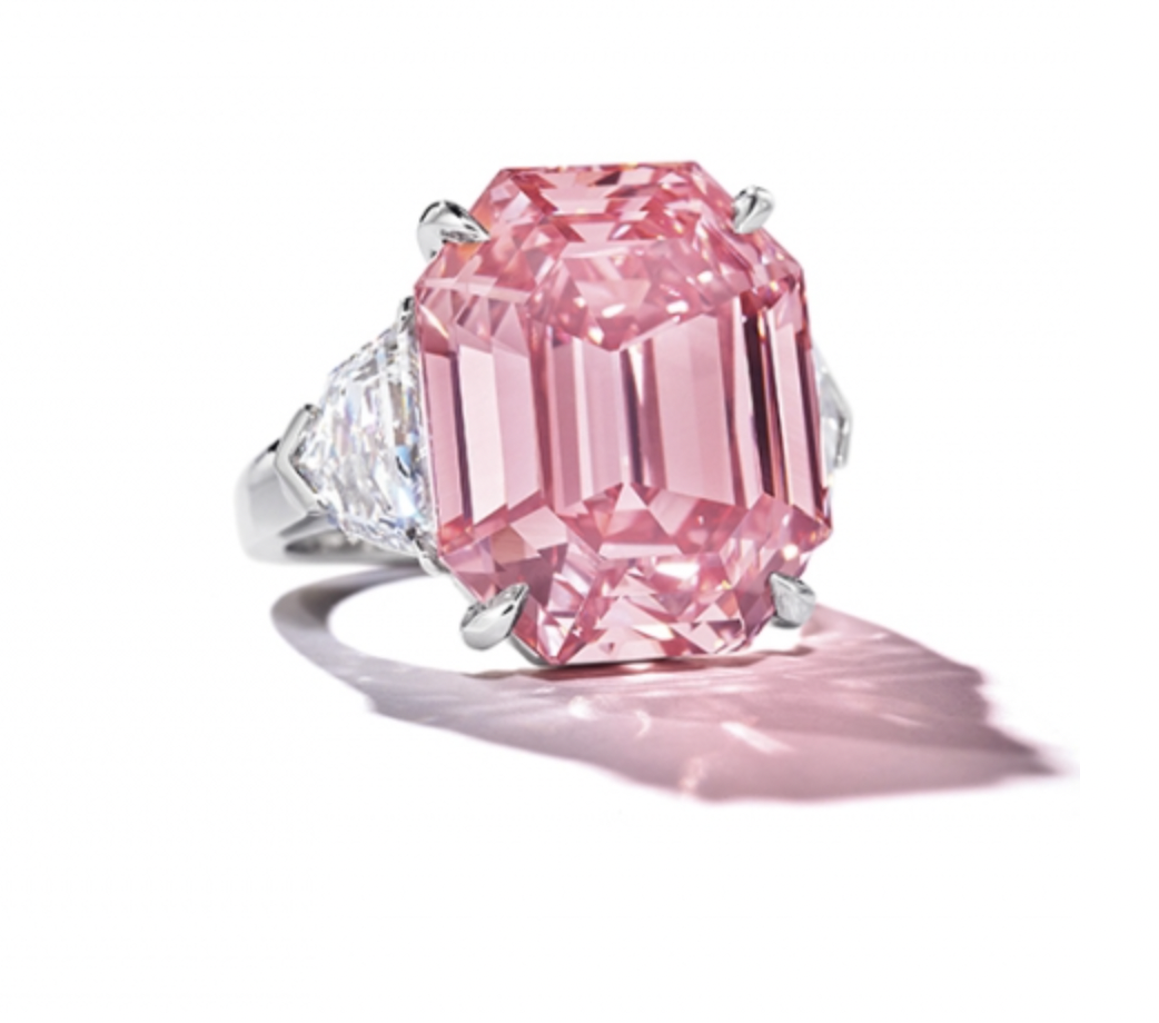 The pink legacy diamond est un diamant rose parmi mis les plus cher au monde 